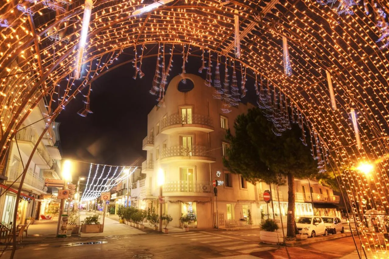 Hotel Al Cavallino Bianco Riccione 4*,  Italie